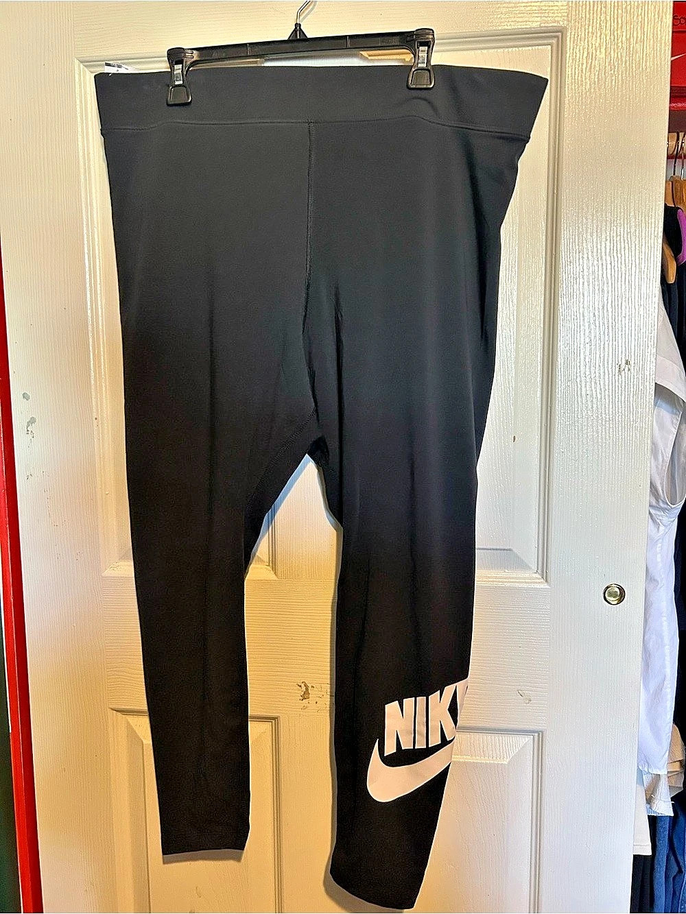 Nike Sportswear Essential High-Rise Leggings Black 2X
